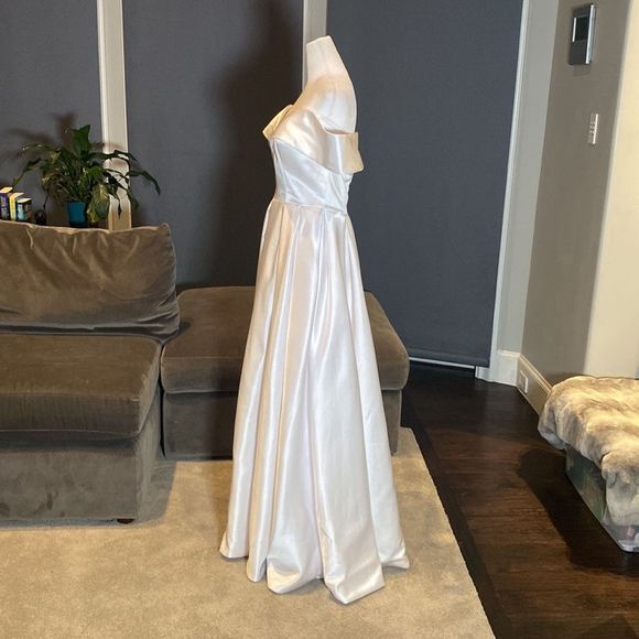 Women’s Beautiful White Off the Shoulder Party Wedding Dress Corset Back Size 10 - Picture 3 of 12